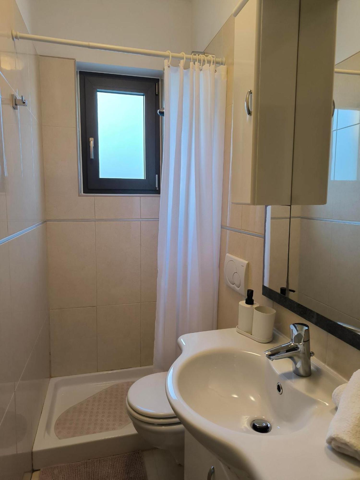 Rooms And Apartment Matika Rovinj Exterior photo