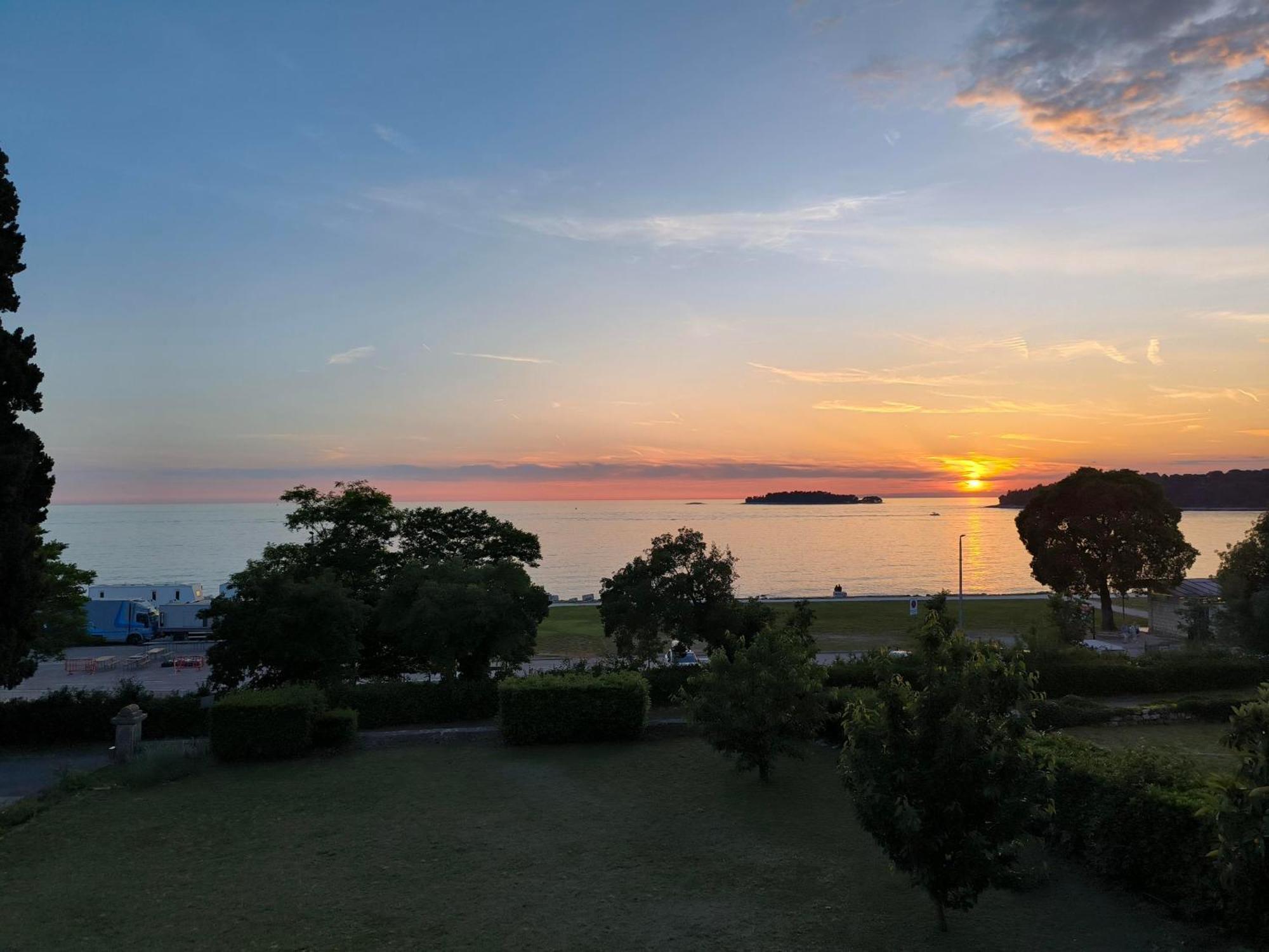 Rooms And Apartment Matika Rovinj Exterior photo