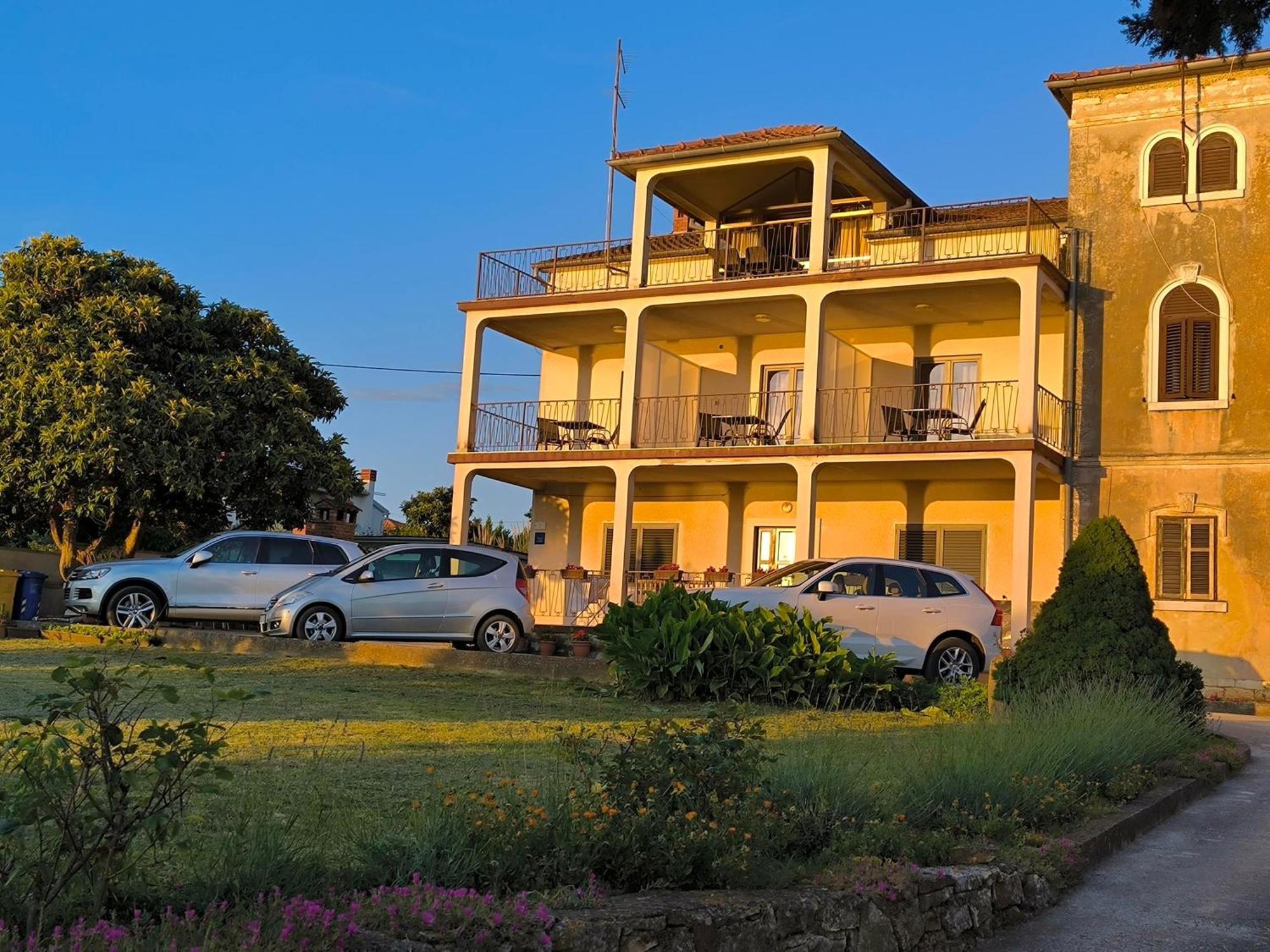 Rooms And Apartment Matika Rovinj Exterior photo